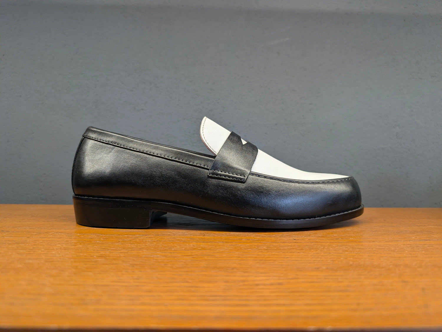 Munich Spectator Penny Loafers